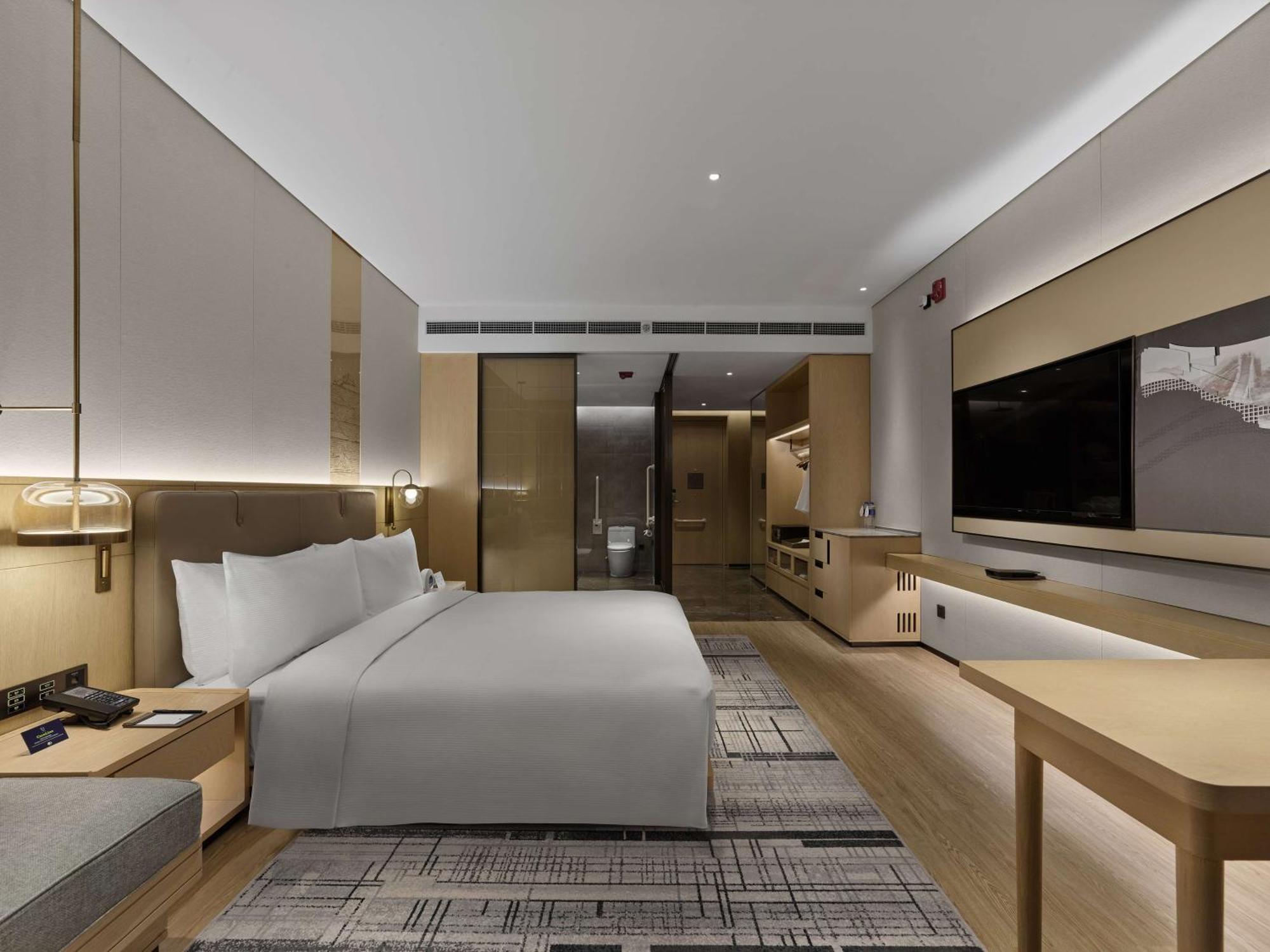Отель Doubletree By Hilton Beijing Badaling Yanqing Экстерьер фото
