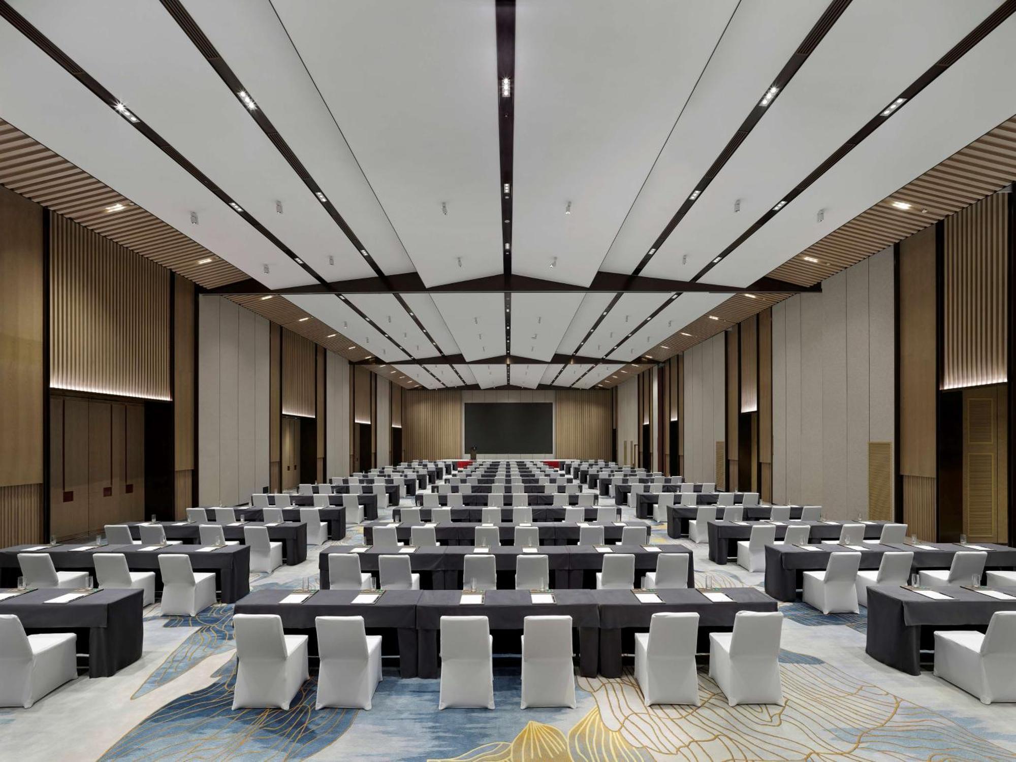 Отель Doubletree By Hilton Beijing Badaling Yanqing Экстерьер фото