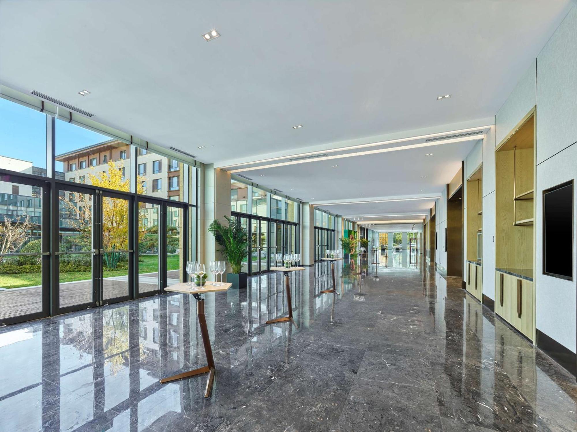 Отель Doubletree By Hilton Beijing Badaling Yanqing Экстерьер фото