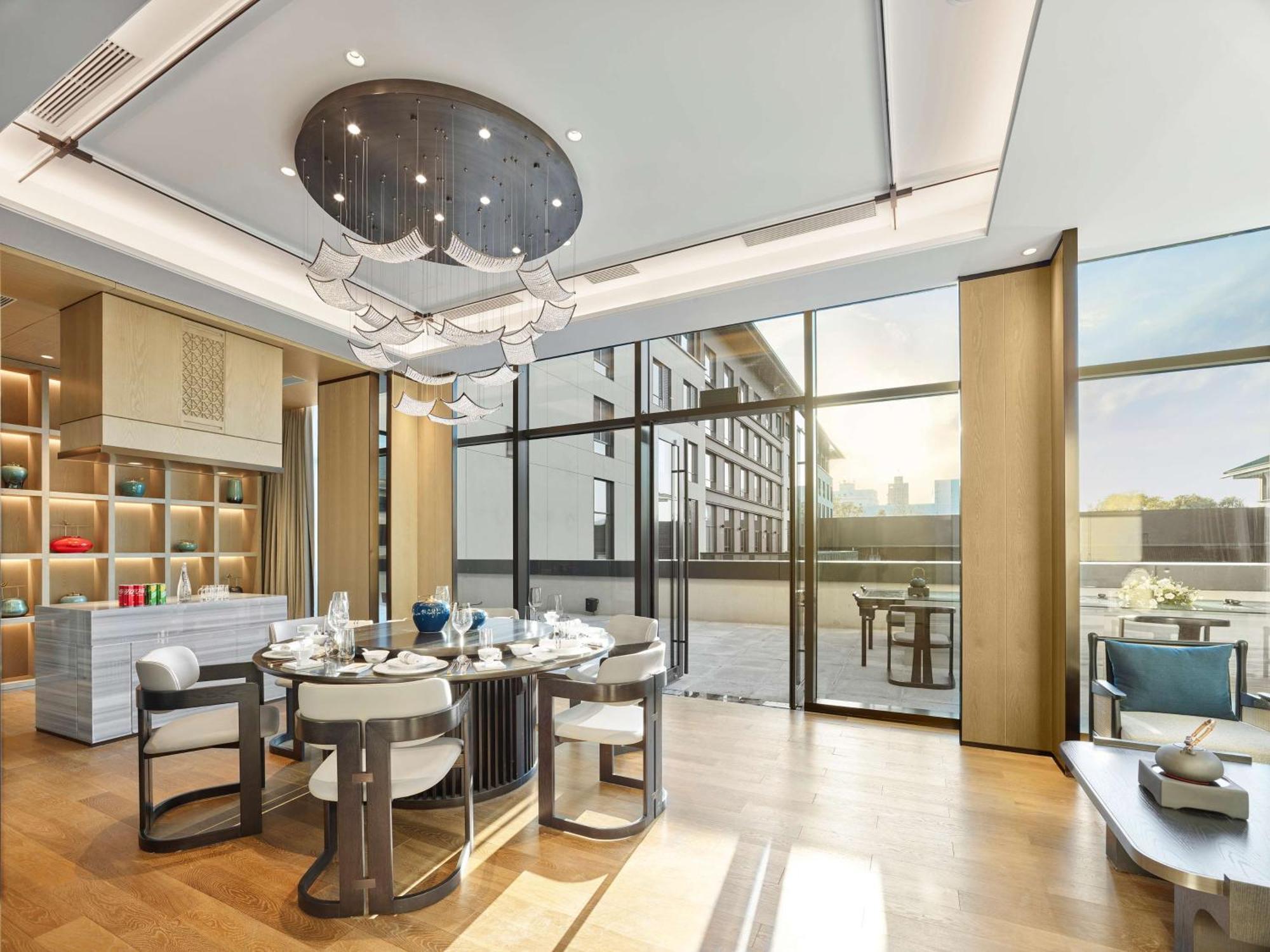 Отель Doubletree By Hilton Beijing Badaling Yanqing Экстерьер фото